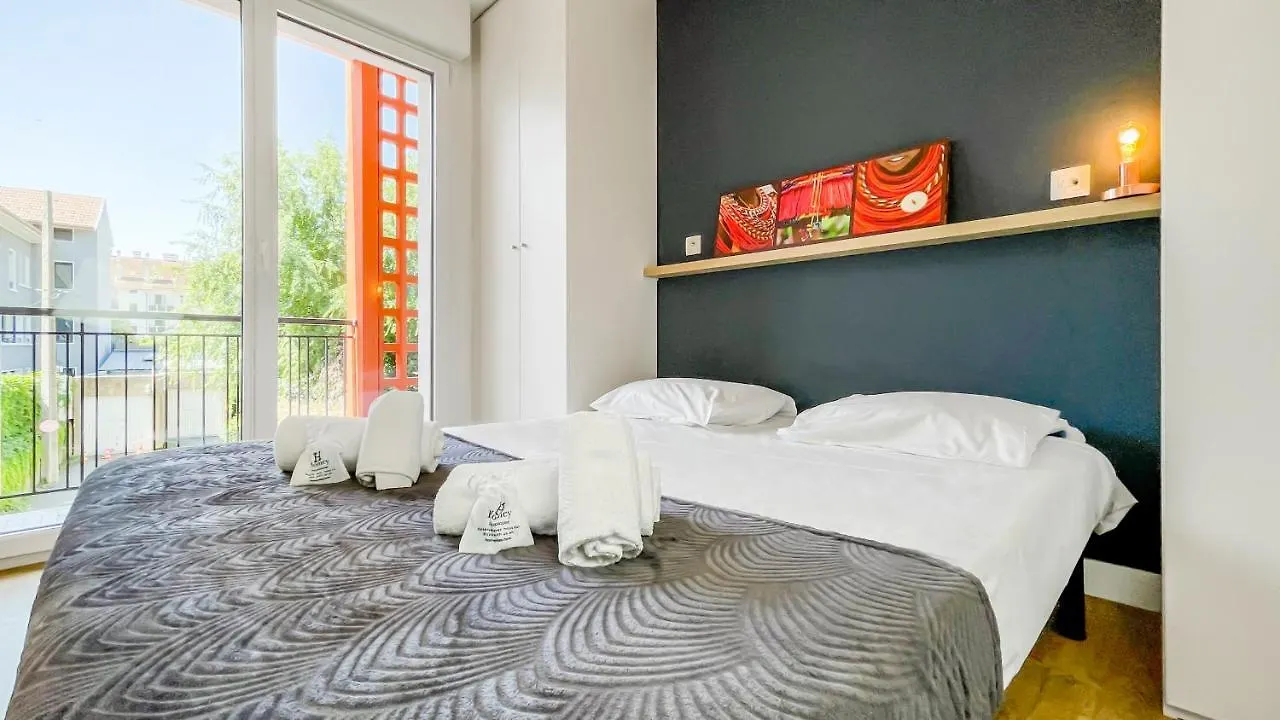 Daire Homey Boa -Hyper-Centre- En Face De La Gare -Balcon Prive Annecy